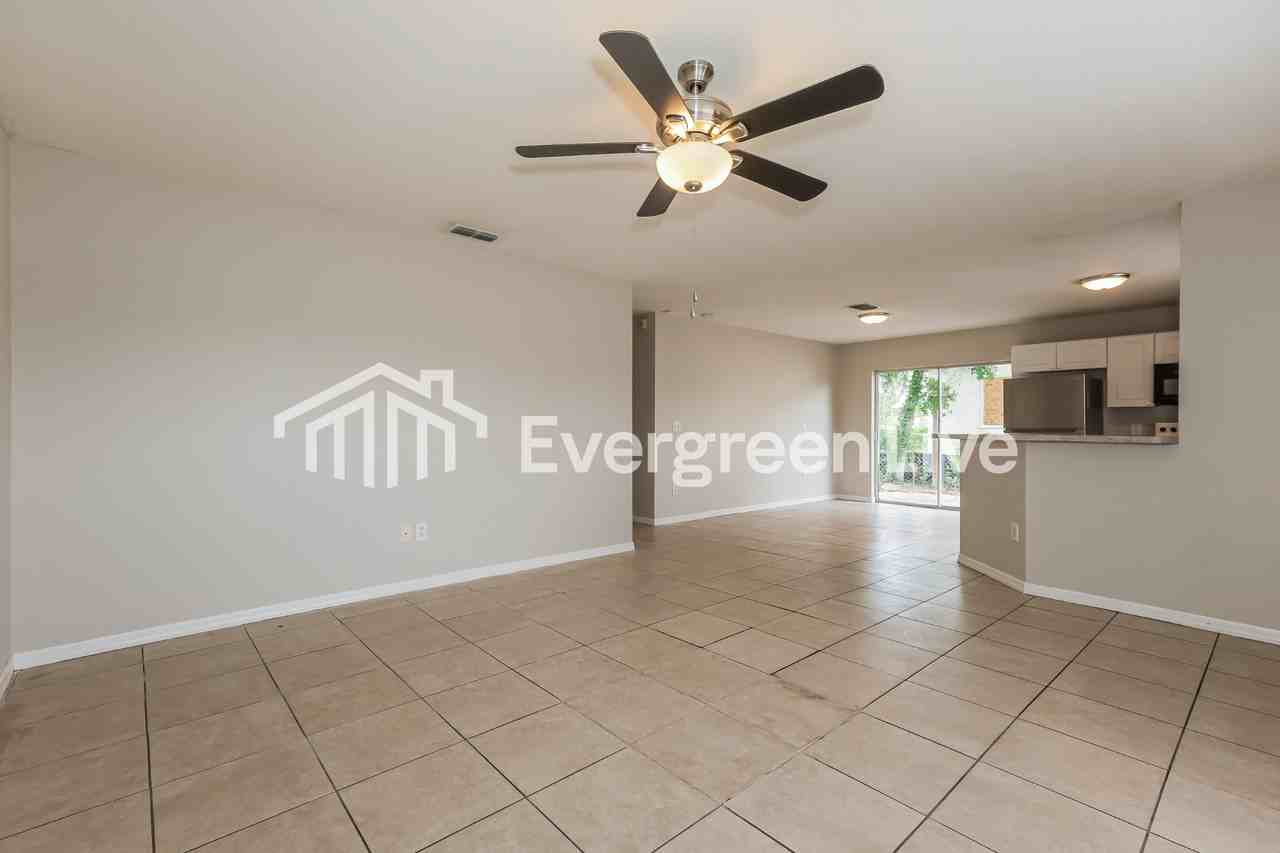 3616 N 55th St - Photo 3 of 15