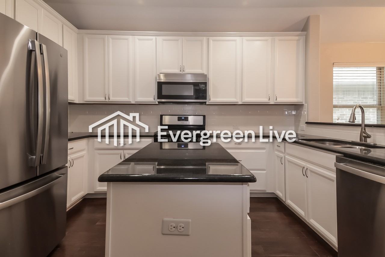 126 Pleasant Hill Ln - Photo 6 of 16