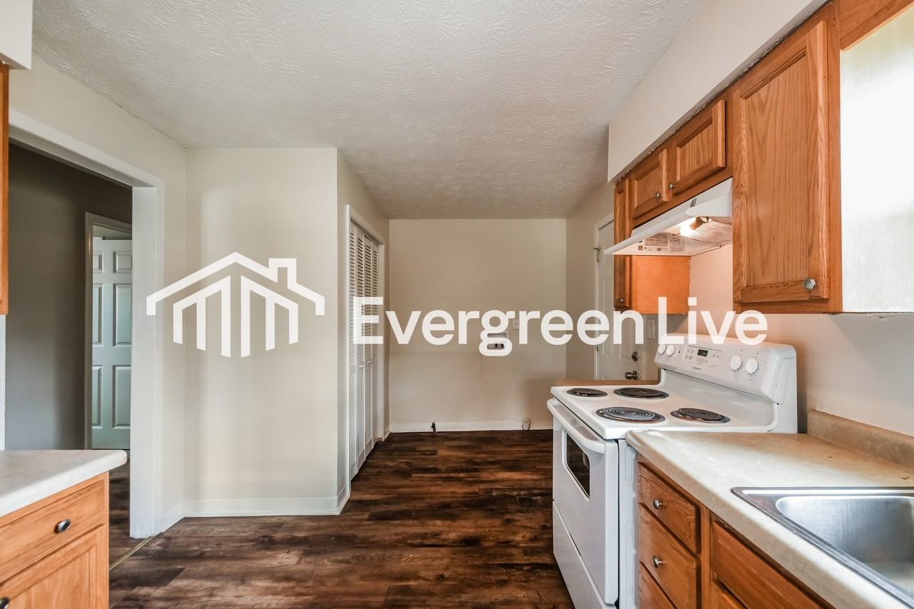 4619 N Richardt Ave - Photo 7 of 15