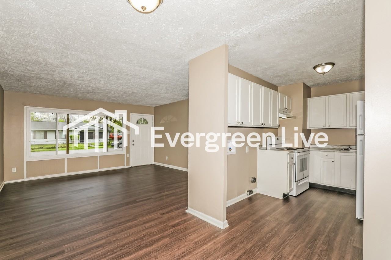 3202 Donald Ave - Photo 7 of 16