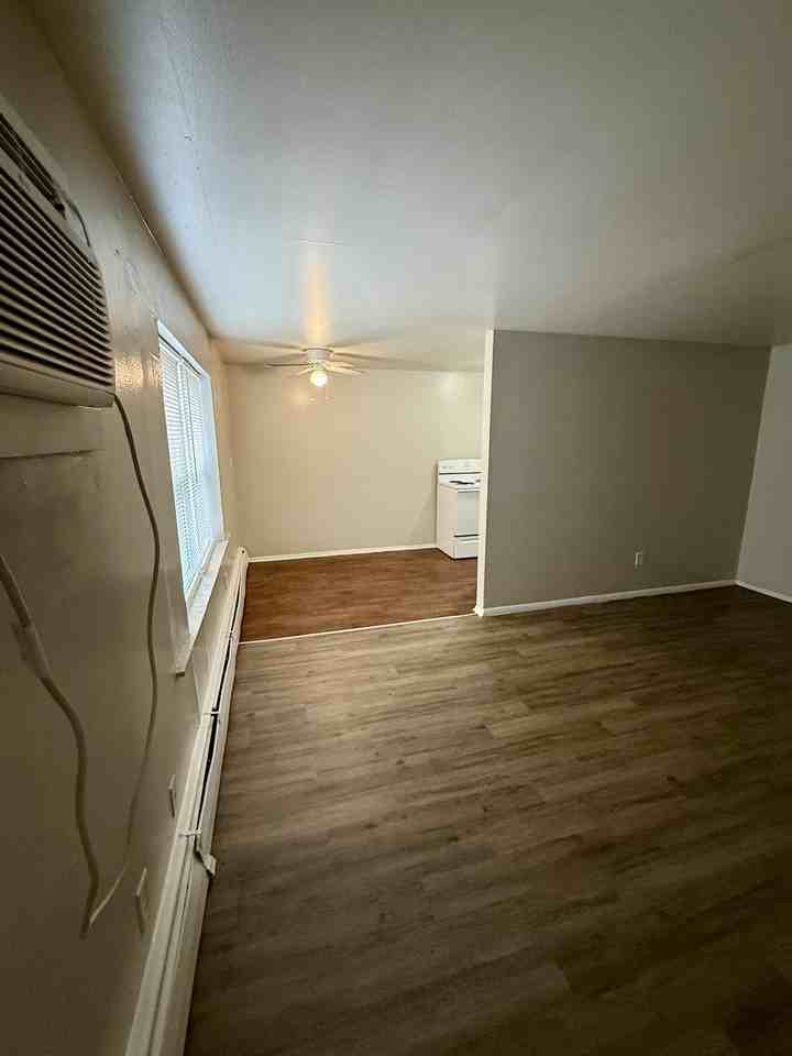 342 Lookout Avenue - Photo 2 of 9