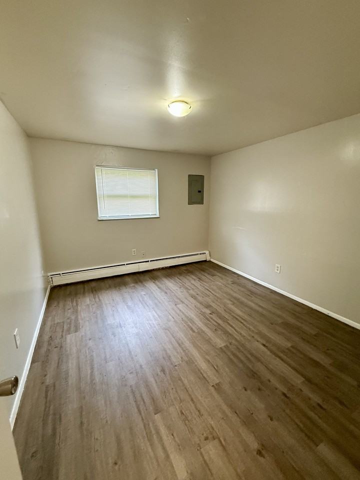 342 Lookout Avenue - Photo 7 of 9