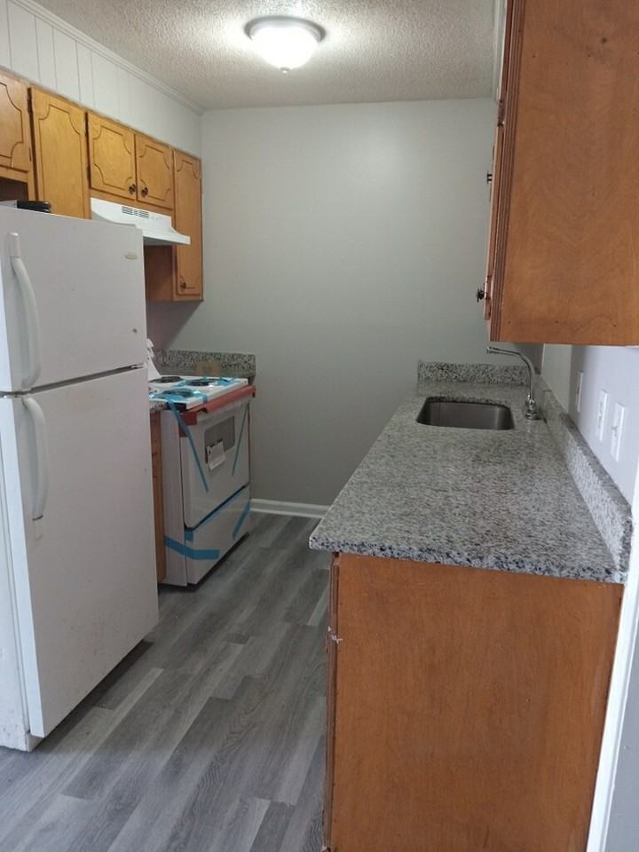 460 Richardson Road Southeast - Photo 2 of 10