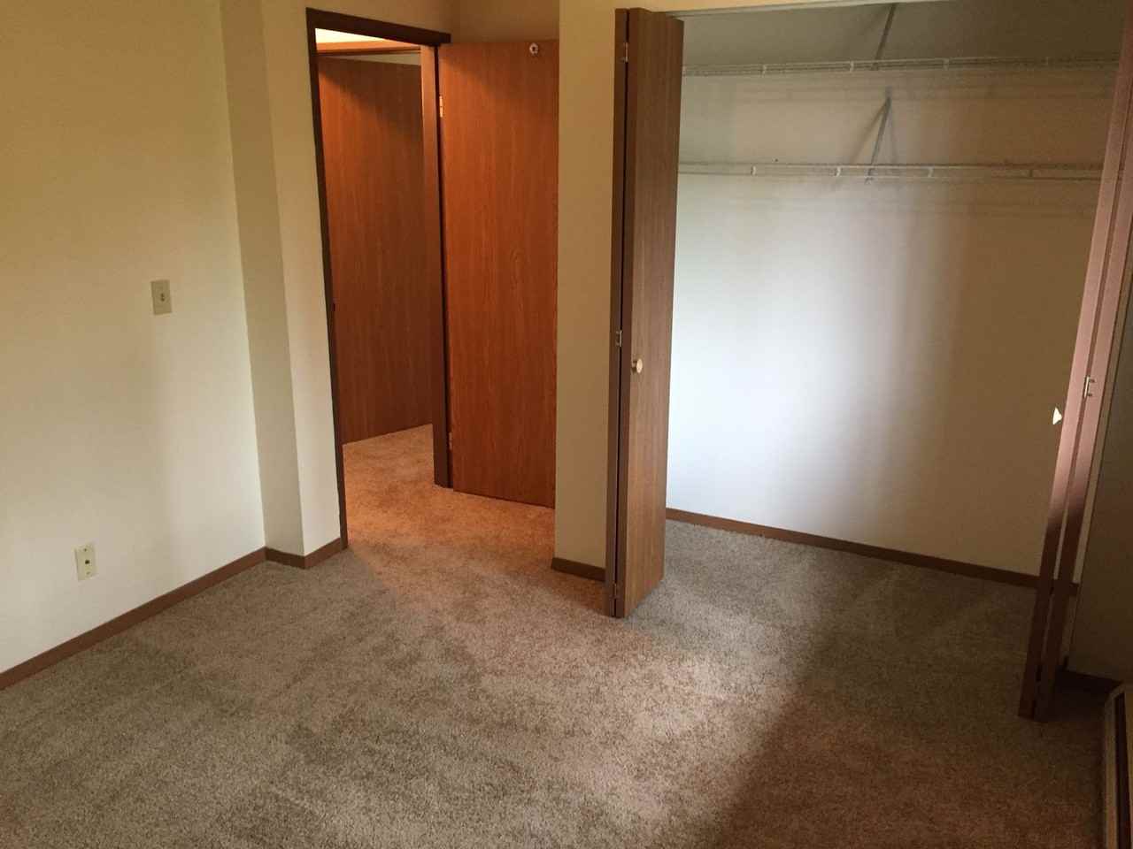 Spencer Village Apartments - Photo 7 of 10