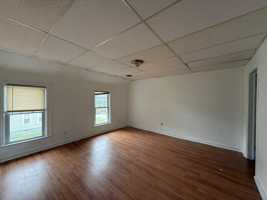 featured image of 1208 City St ##4