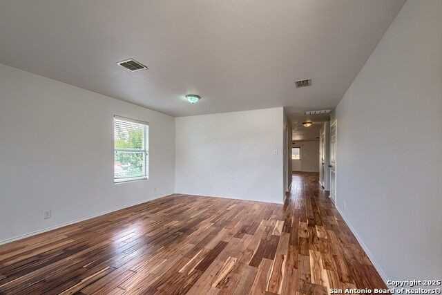 6102 6102 Kingston - Photo 2 of 21