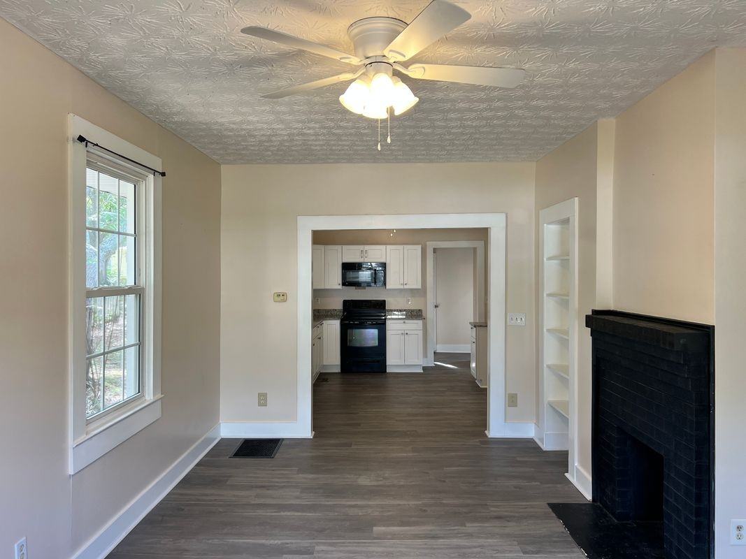 601 Askew Ave - Photo 3 of 12