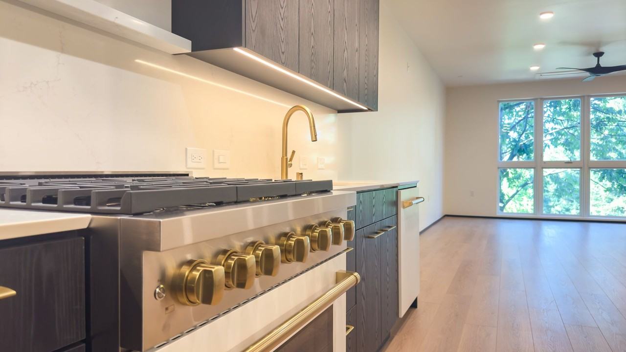 Cypress at N - Photo 5 of 50