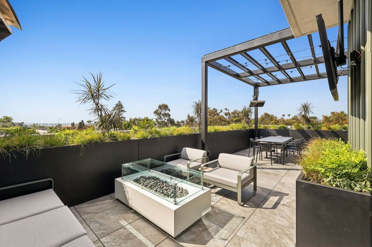 Rainford Apartments - Photo 4 of 50