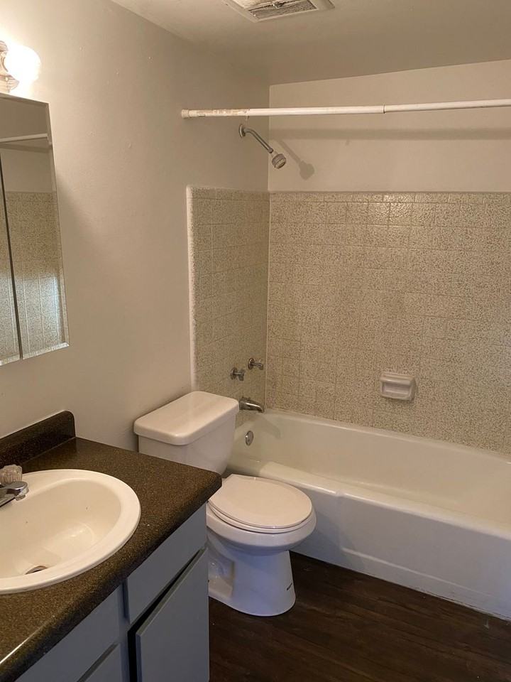 Victoria East Apartments - Photo 5 of 16