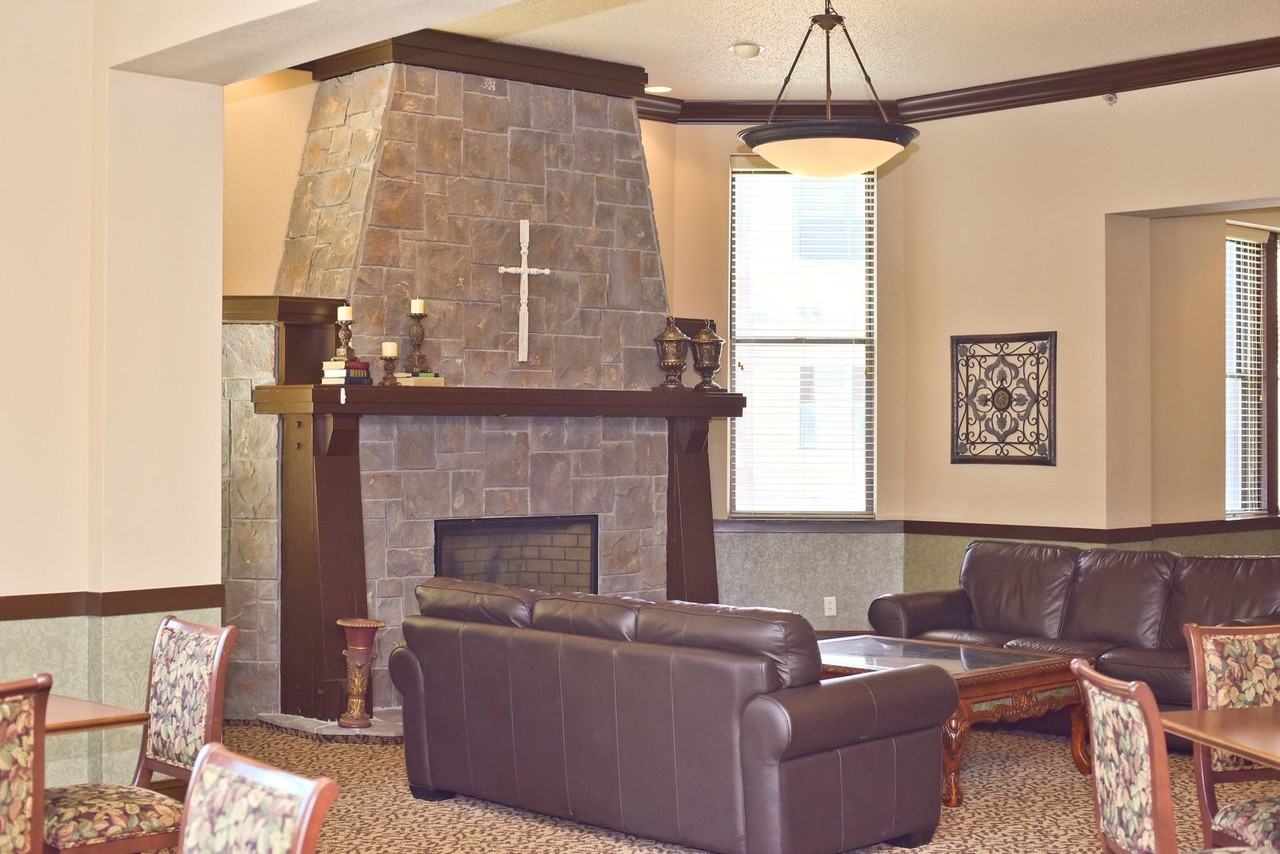 Courtyard at Highpointe - Photo 5 of 32