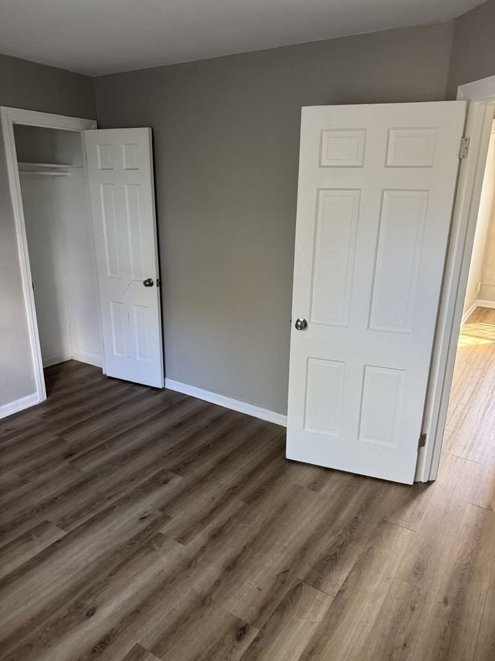 Kenwood Crossing - Photo 2 of 11