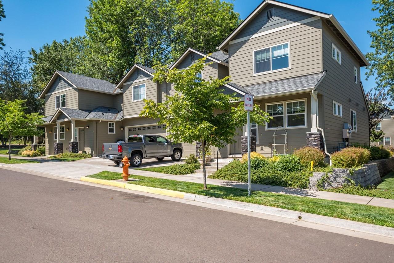 Northside Townhomes - Photo 2 of 4