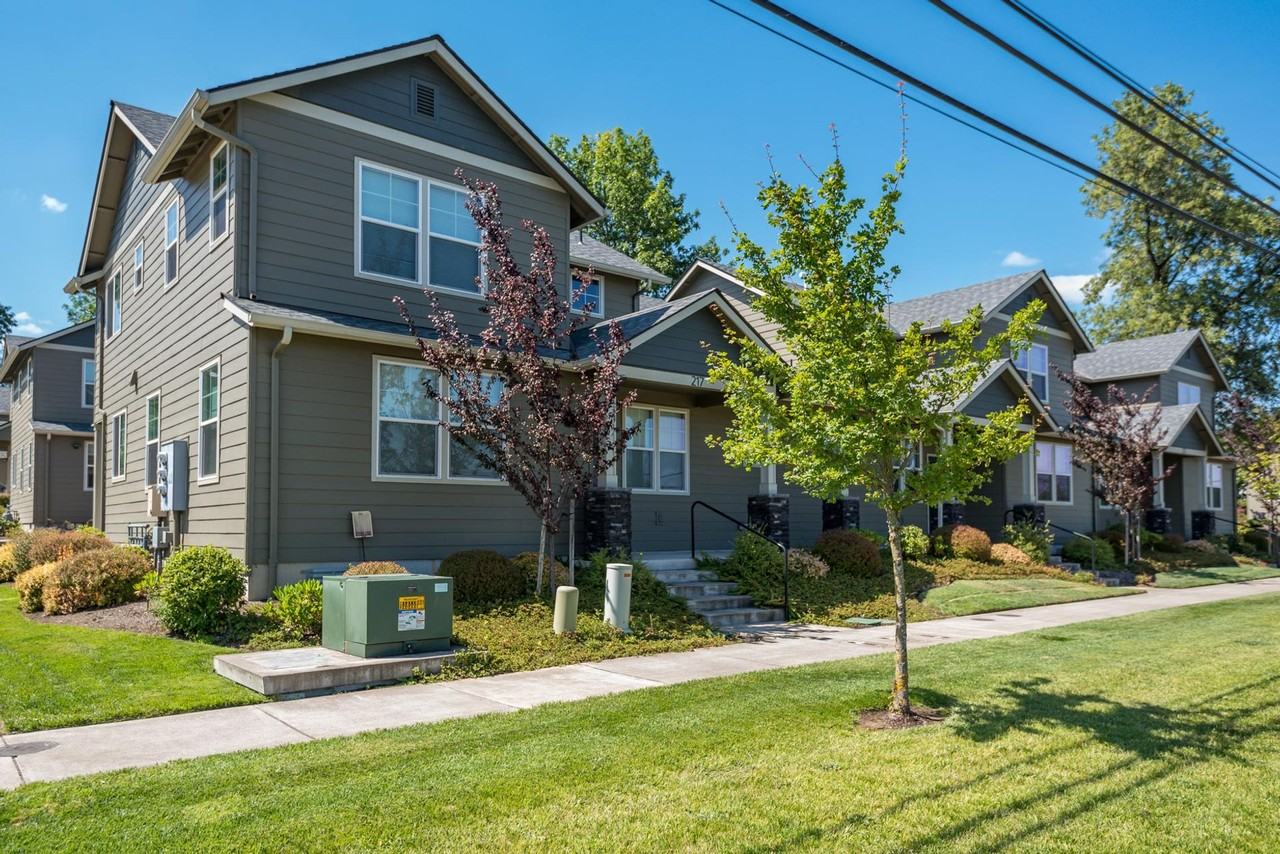 Northside Townhomes - Photo 4 of 4