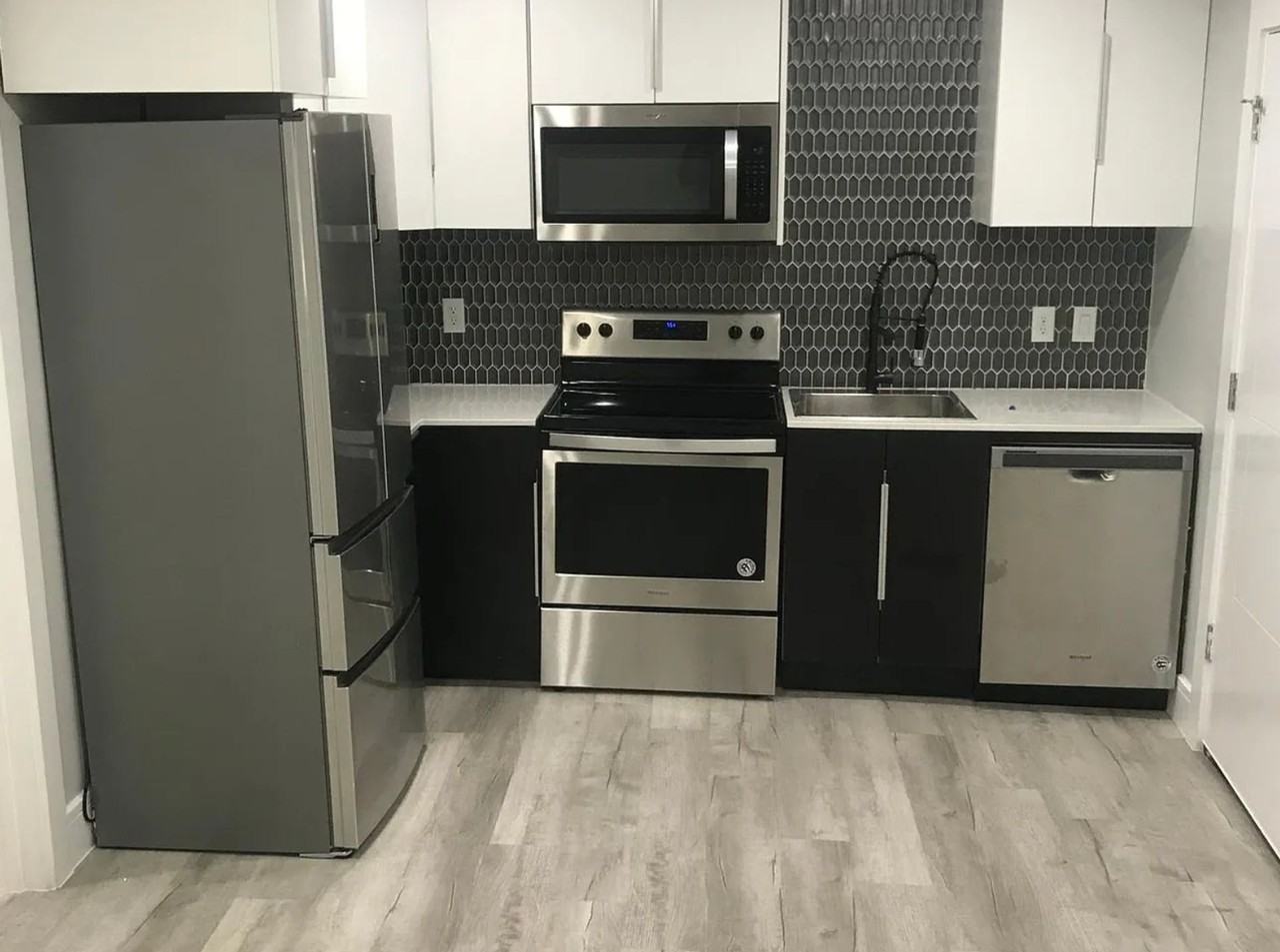 1414 Bennett Ave - Photo 6 of 8