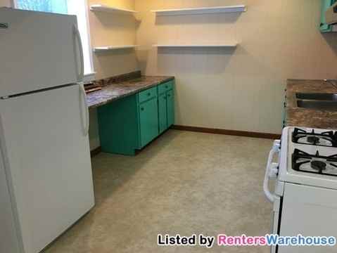 14792 Flay Ave N #b - Photo 2 of 9