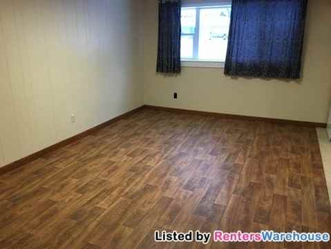 14792 Flay Ave N #b - Photo 3 of 9