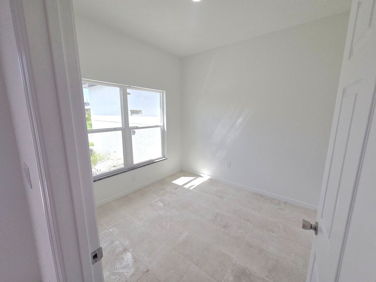 2502 28th St Sw - Photo 2 of 30