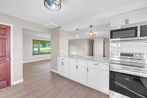 featured image of 21795 Longview Dr