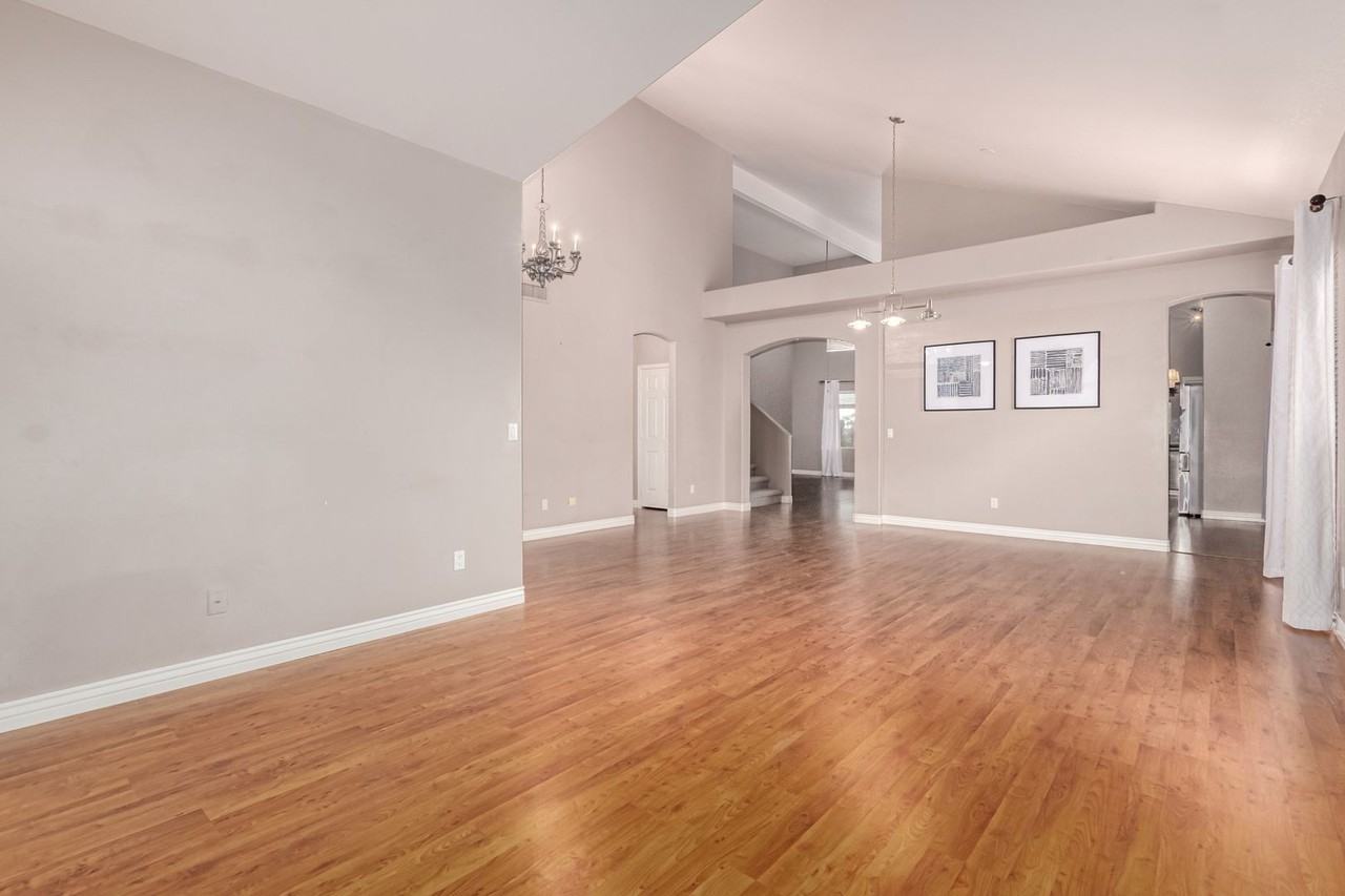 1284 N Conner Ave - Photo 7 of 50