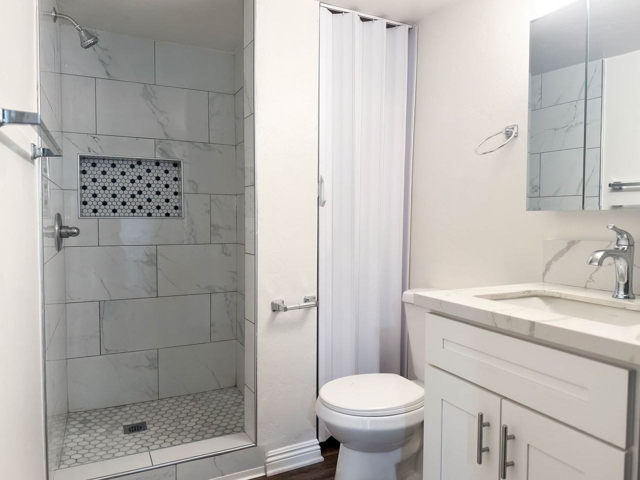 Helix Lane - Photo 4 of 10