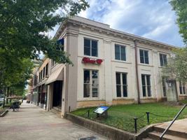 featured image of 210 S Center St