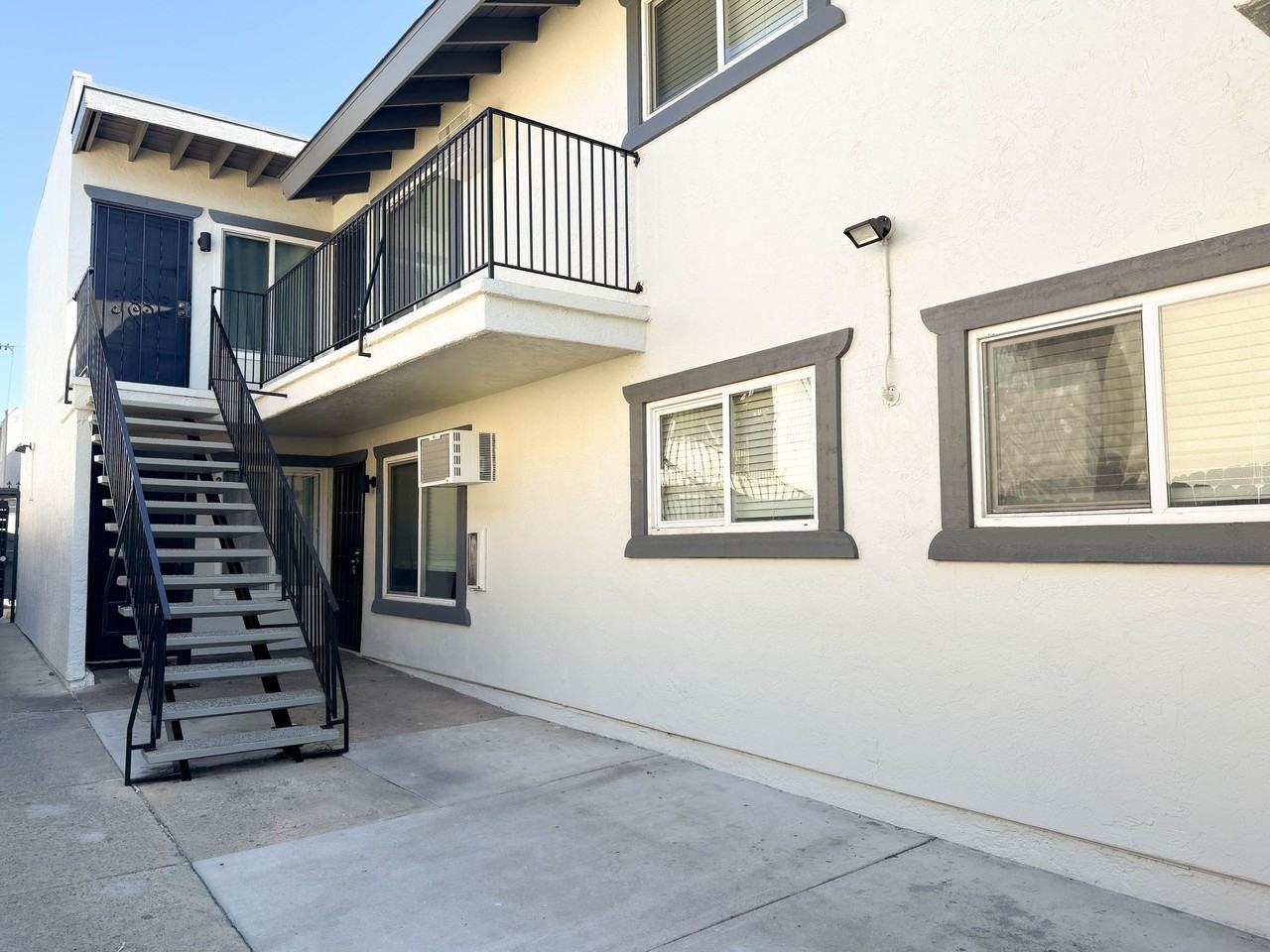 Heights Point | Urban Living with Neighborhood Charm! - Photo 3 of 5