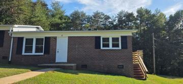 featured image of 11 Laurel St #11