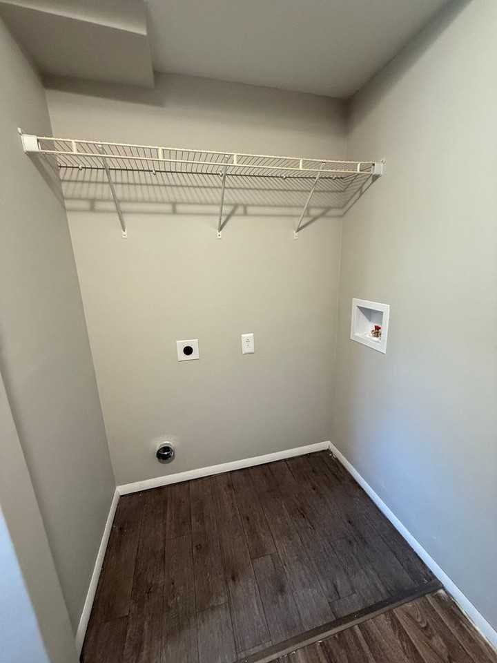 4805 Lakeside Dr - Photo 5 of 11