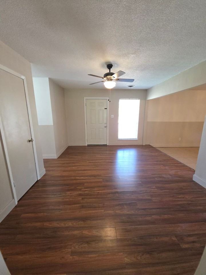 802 North Boston Avenue - Photo 2 of 19