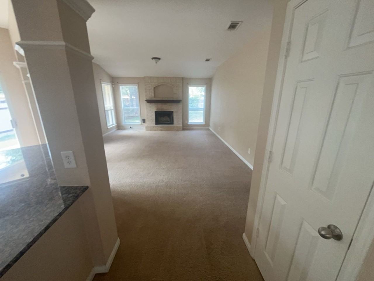 6905 Aquamarine Dr - Photo 5 of 34