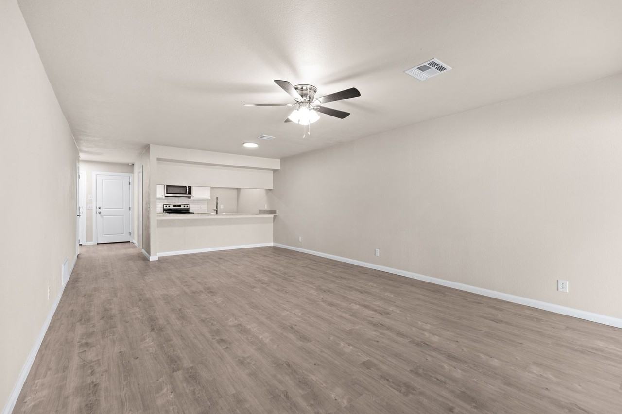 1600 W Madison St - Photo 6 of 23