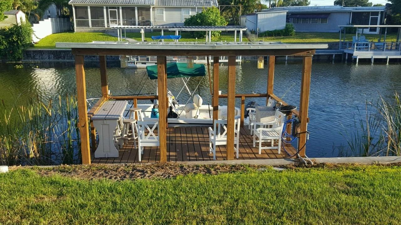 2044 Se 34th Ln - Photo 2 of 12