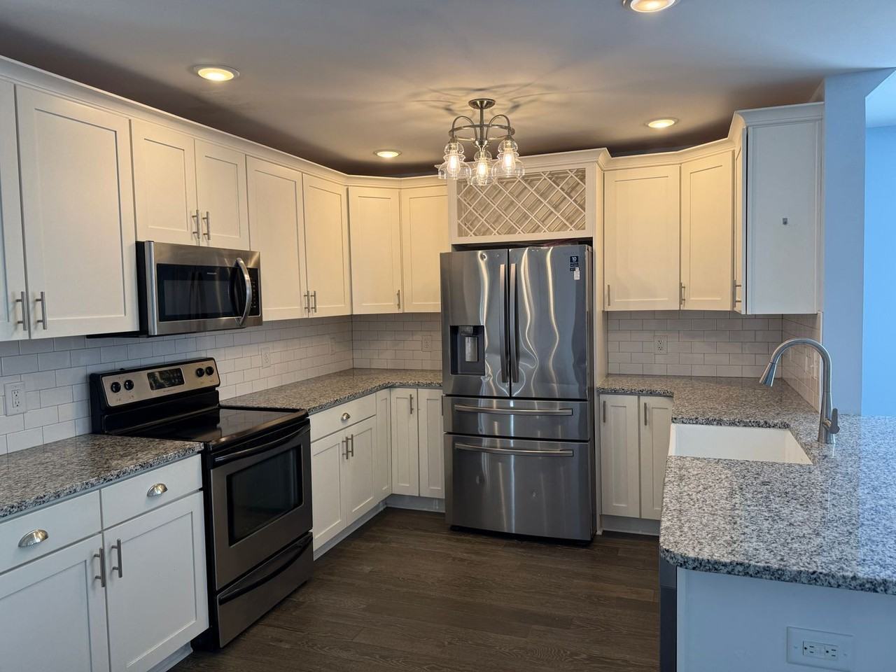 762 Hunter Ct - Photo 4 of 30