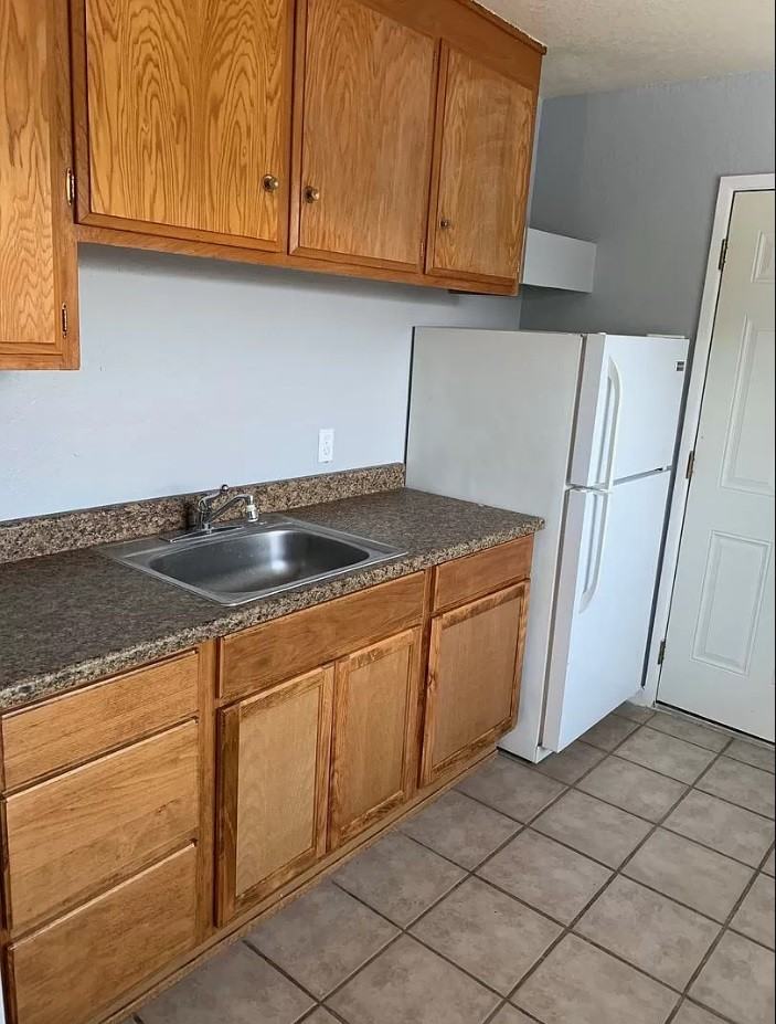 304 Sacramento St #B - Photo 5 of 7