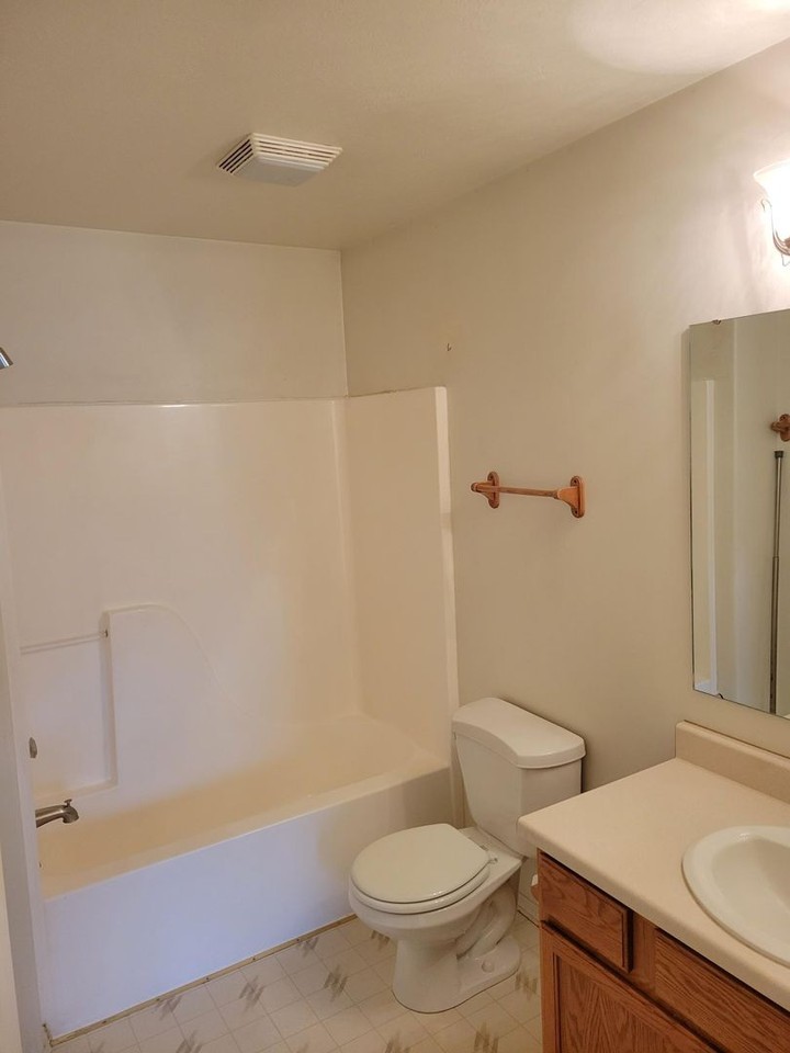 515 Prairie Ave - Photo 7 of 31