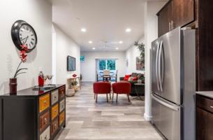 featured image of 913 N 17th Ave #D