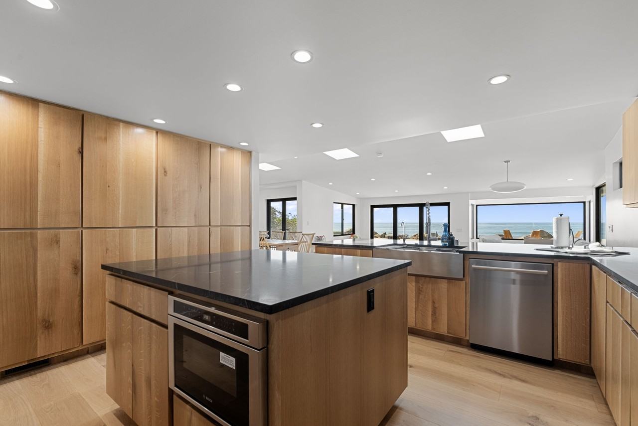 2988 Solimar Beach Dr #NA - Photo 7 of 33