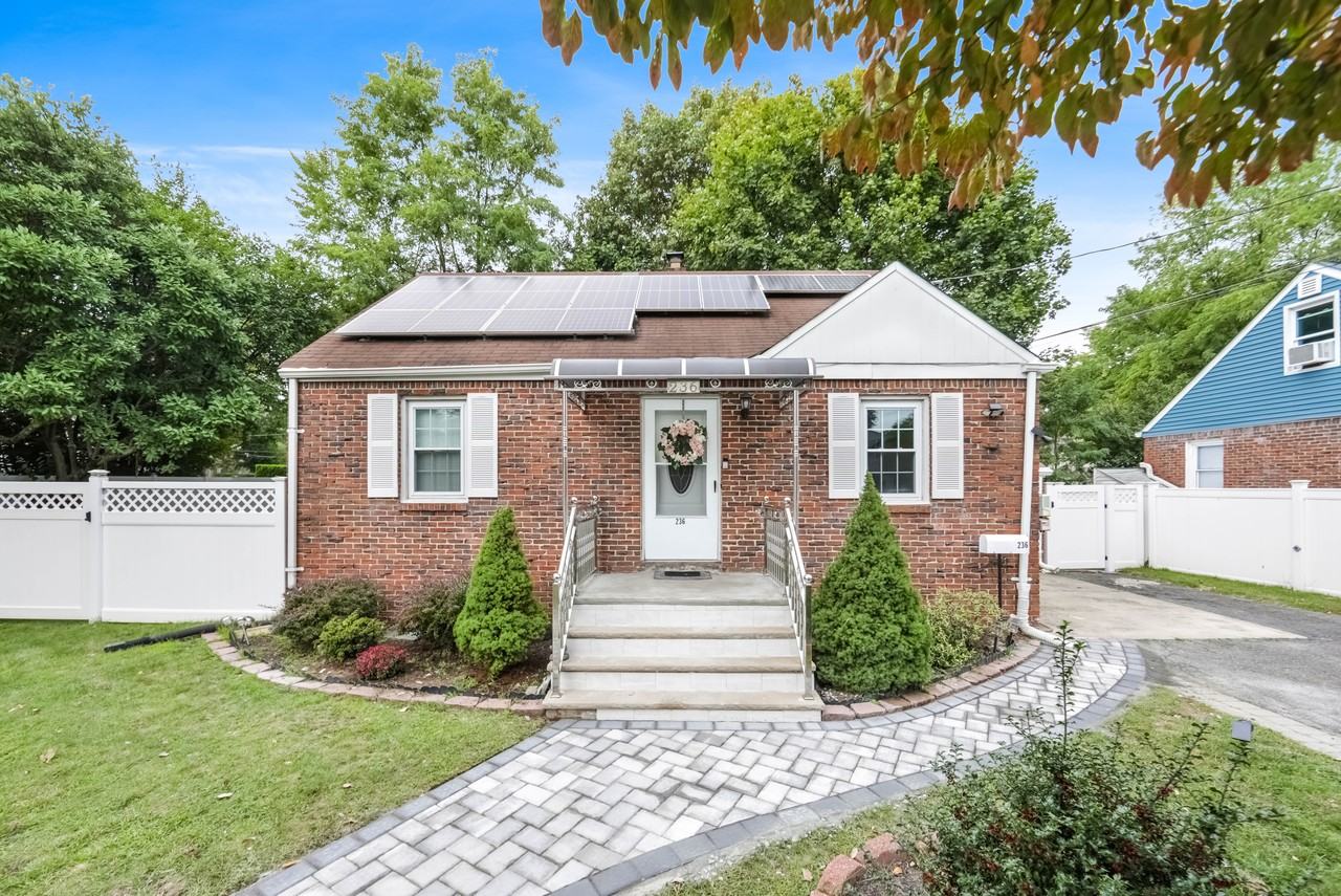236 Knickerbocker Rd #NA - Photo 2 of 27