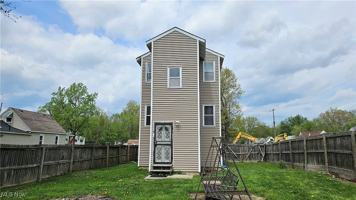 featured image of 924 Grace St #NA