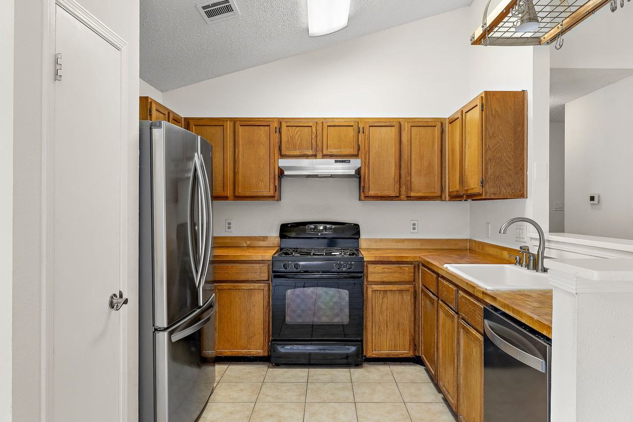 1705 Laurel Path #NA - Photo 6 of 14