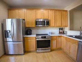 featured image of 613 Village Pkwy #613