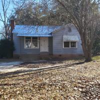 featured image of 804 Woodrow Ave