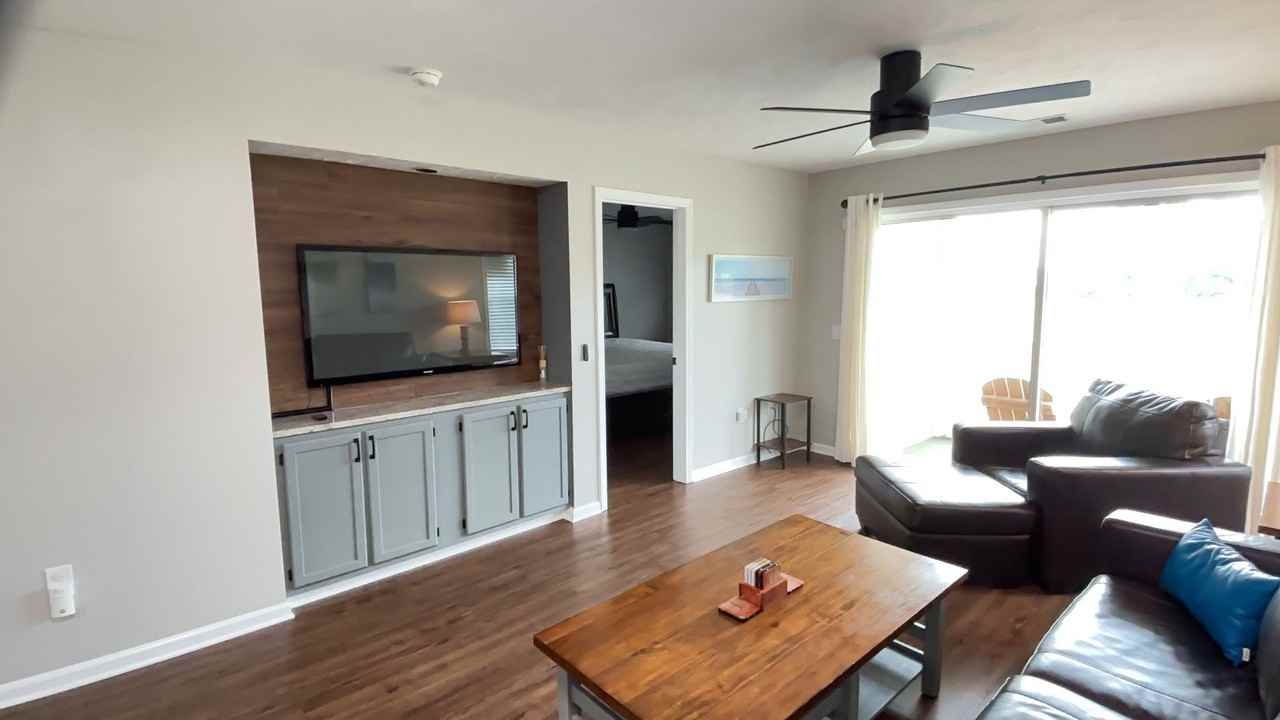 581 Blue River Ct #6F - Photo 5 of 7