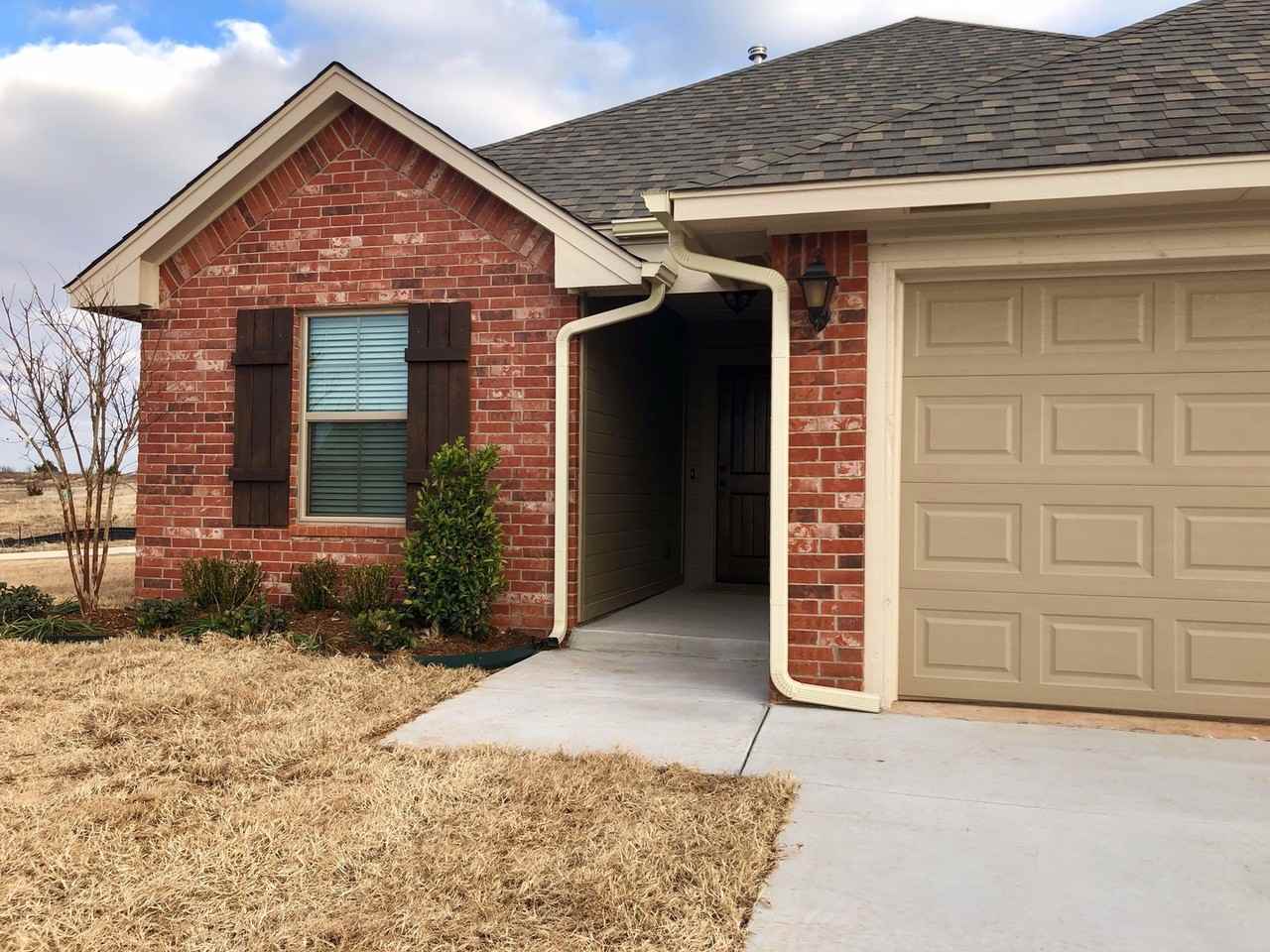 14008 Northwood Village Dr - Photo 2 of 34