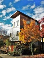 featured image of 933B 13th Ave