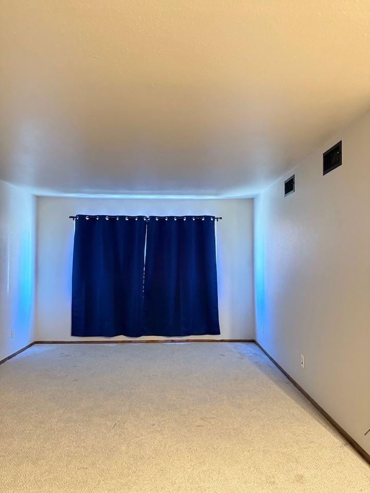 9900 W Fond Du Lac Ave - Photo 3 of 9