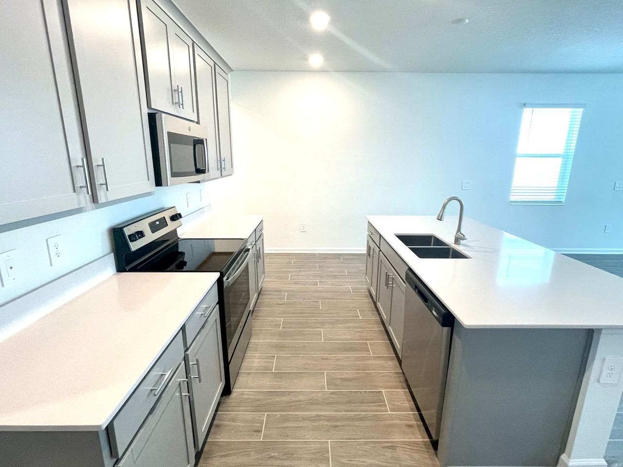 2489 Relaxing Ln - Photo 5 of 44