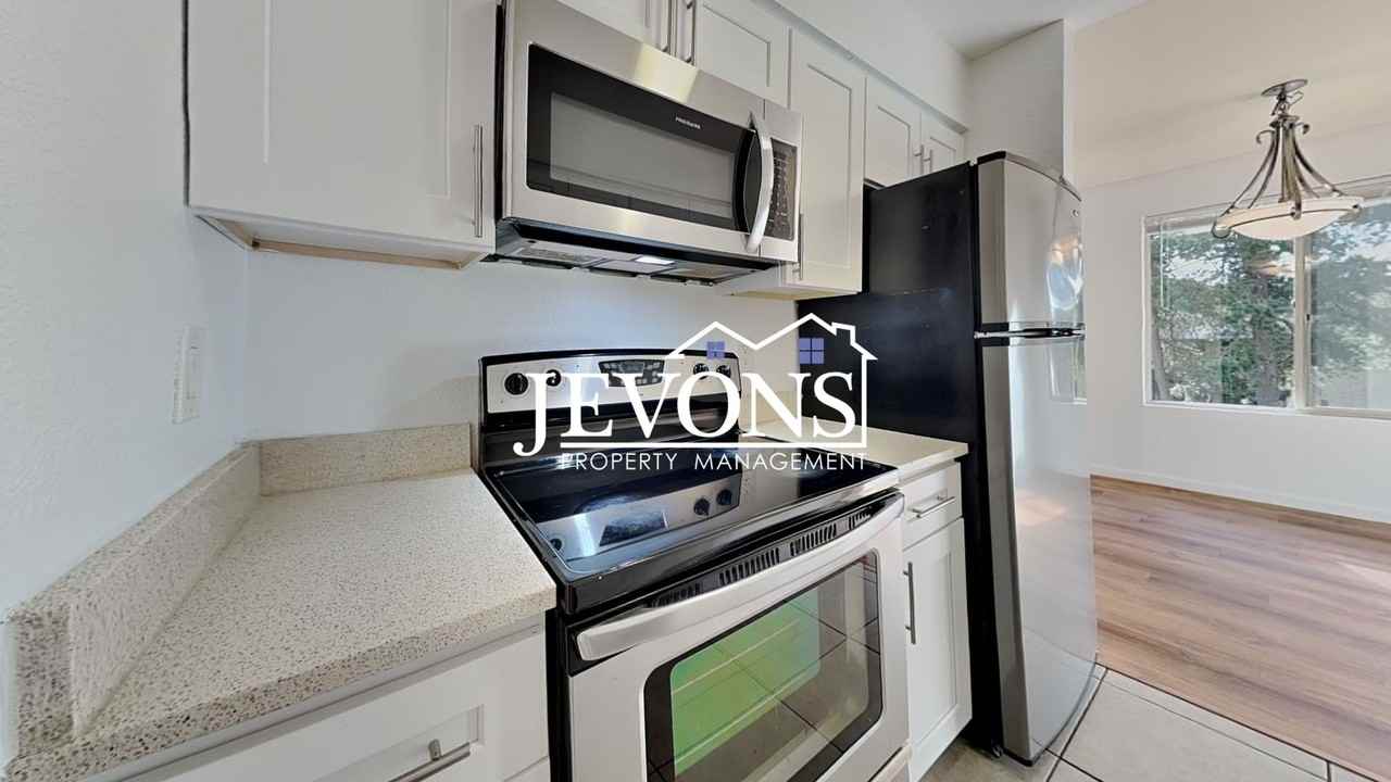 12525 Ne 145th Pl - Photo 3 of 46