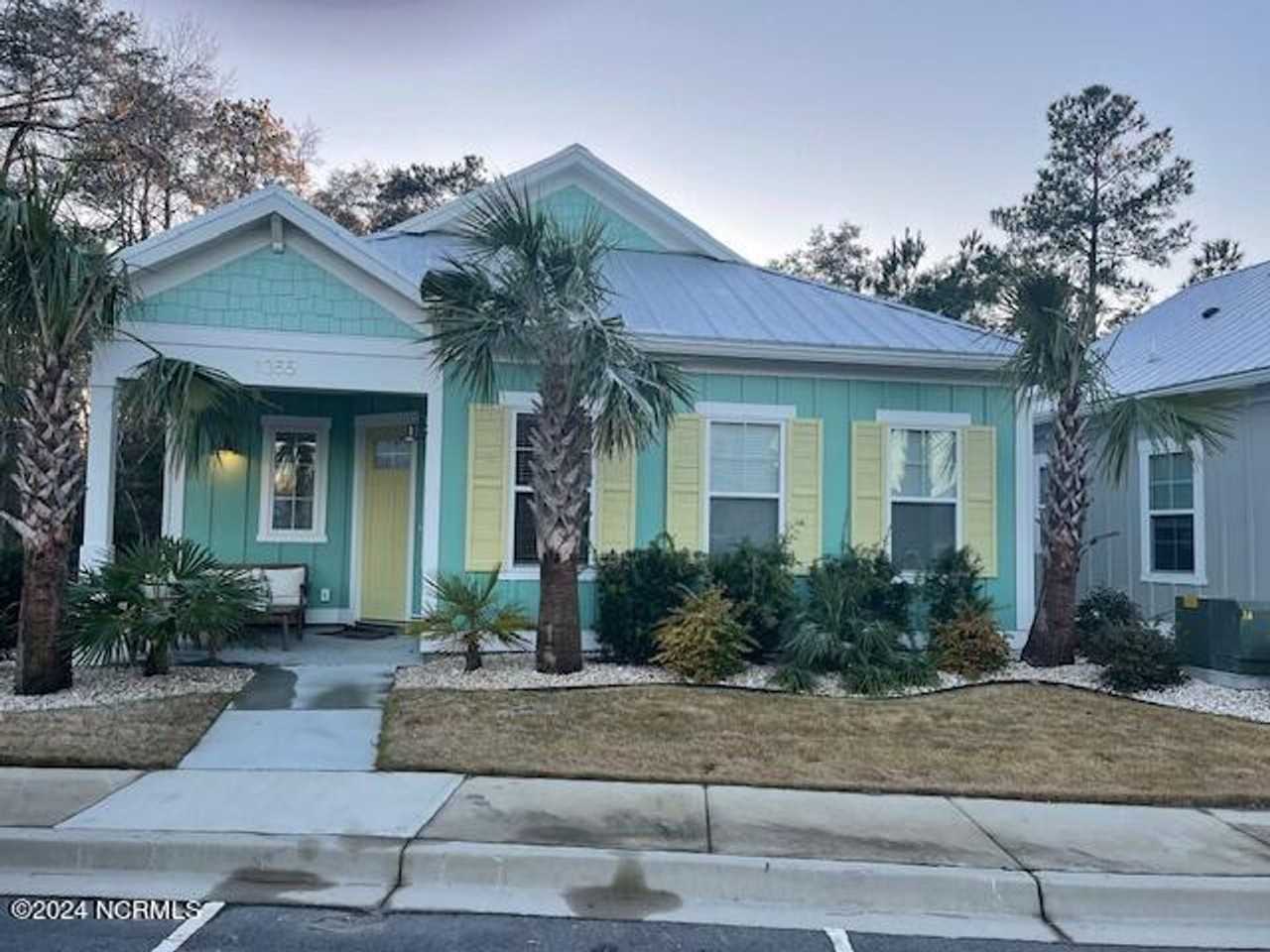 1355 Albacore Loop - Photo 2 of 25